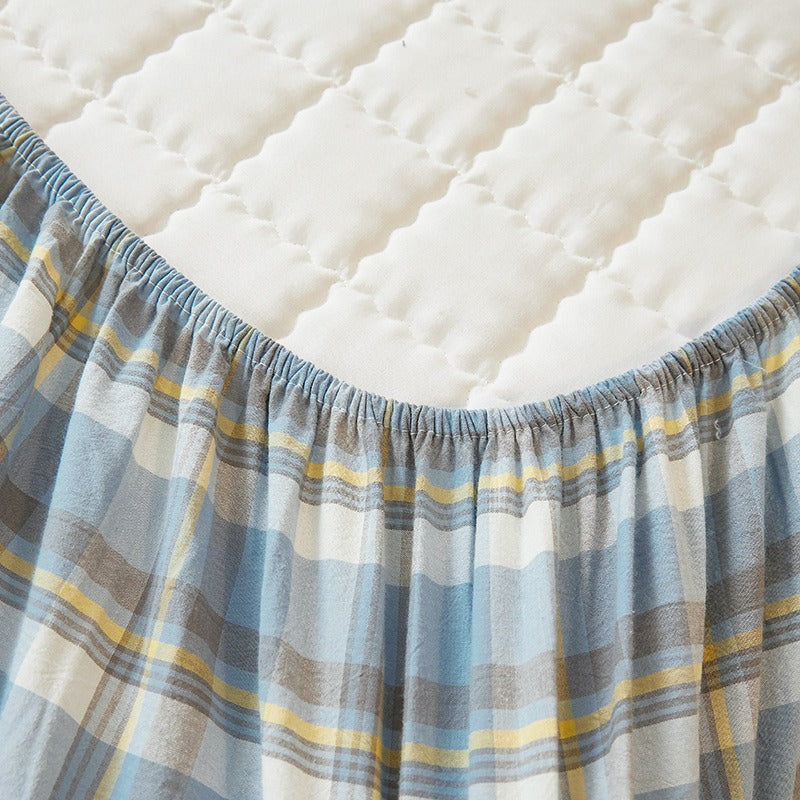 VILZSTUDIOS dusty blue check and stripe quilted fitted sheet with piped edging