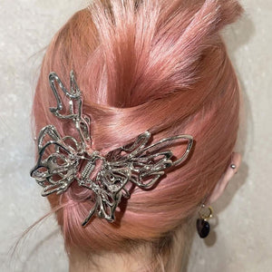 VILZSTUDIOS Edgy butterfly grunge hair claw accessory
