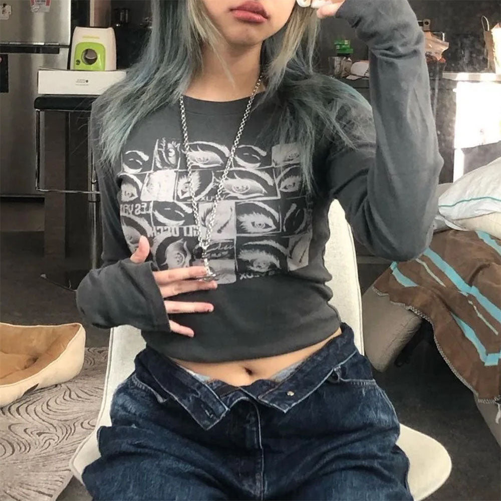 VILZSTUDIOS Edgy long sleeve tee with eye graphic design