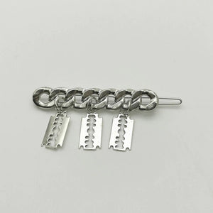 VILZSTUDIOS Fashionable hair clips for a grunge aesthetic