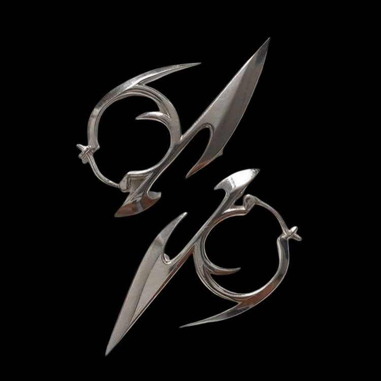 VILZSTUDIOS Edgy earrings for a unique fashion statement