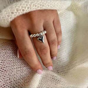 VILZSTUDIOS Adjustable heart charm ring for trendy fashion
