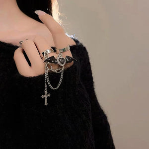 VILZSTUDIOS Adjustable double ring with heart and cross design