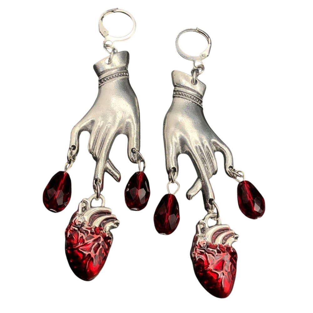 VILZSTUDIOS Stylish heart-shaped dangle earrings