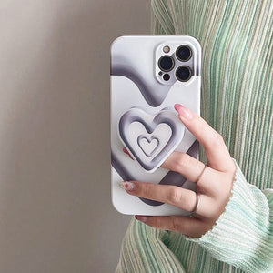 VILZSTUDIOS Stylish iPhone case with heart design