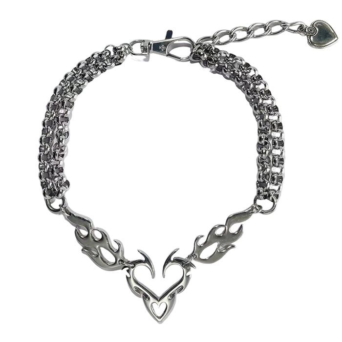 VILZSTUDIOS Edgy Heart Pendant Chain Necklace for streetwear style