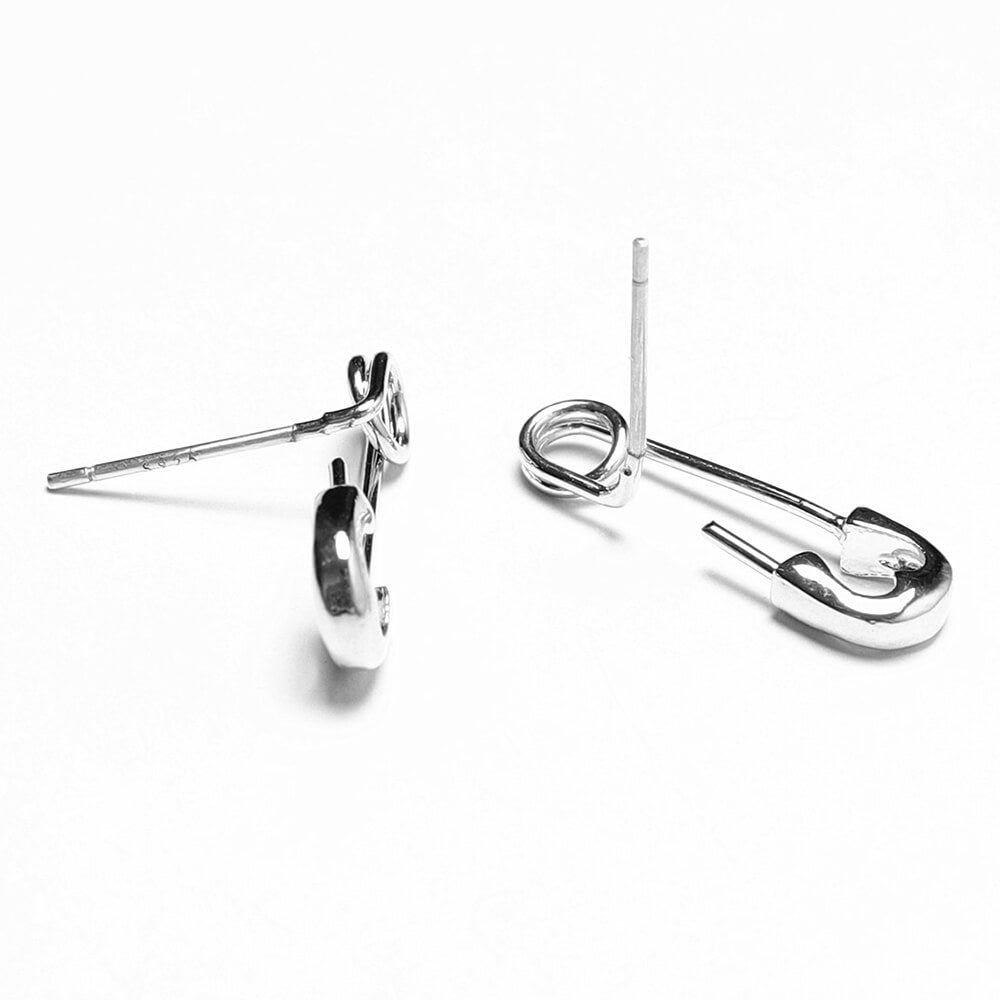 VILZSTUDIOS Stylish earrings with a unique pin design