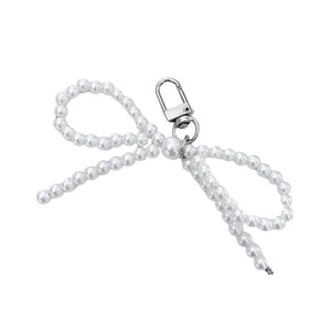 VILZSTUDIOS Stylish keychain with beaded bow design