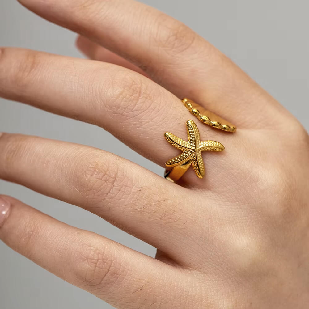 VILZSTUDIOS Adjustable starfish and shell ring with oceanic charm