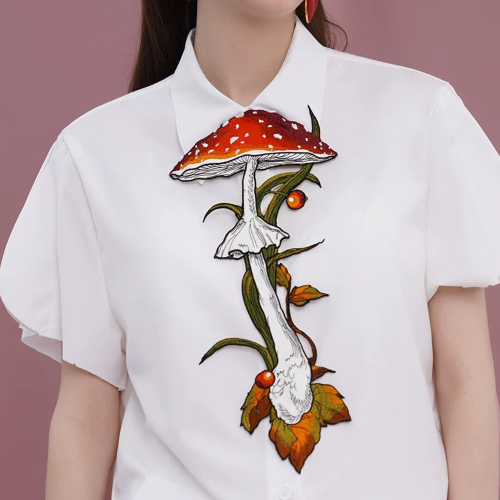 VILZSTUDIOS Embroidered necktie with mushroom design