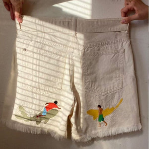 VILZSTUDIOS Fashionable embroidered shorts with surfing and shark designs