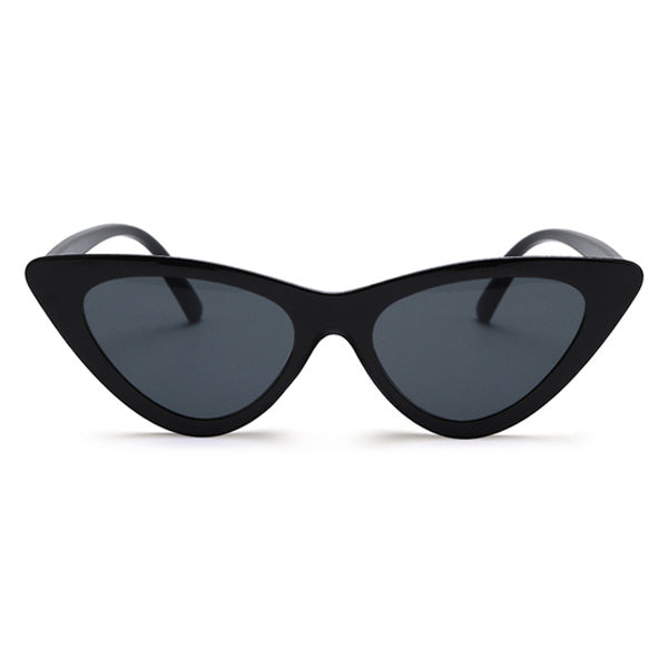 VILZSTUDIOS Stylish cat eye sunglasses with tinted lenses