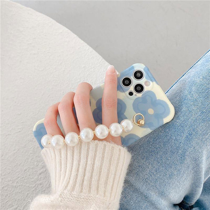 VILZSTUDIOS Floral beaded chain phone case