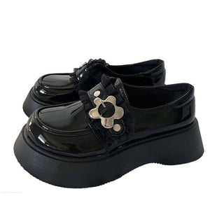 VILZSTUDIOS Floral buckle chunky platforms for trendy streetwear