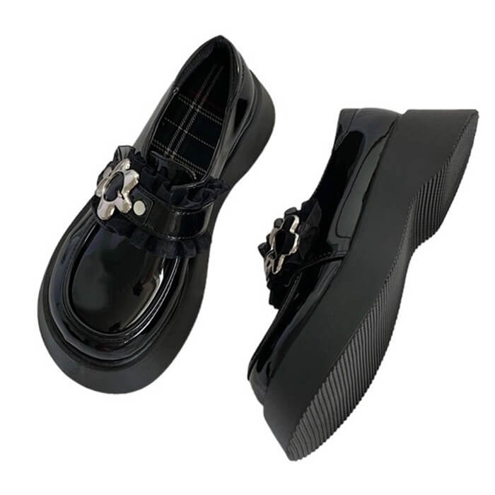 VILZSTUDIOS Floral buckle chunky platforms for trendy streetwear