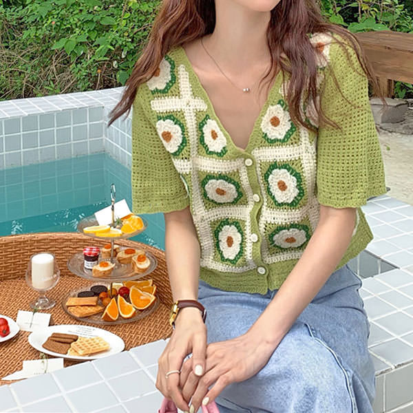 VILZSTUDIOS Floral crochet top from VILZSTUDIOS