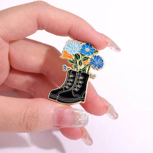 VILZSTUDIOS Floral brooch pin accessory