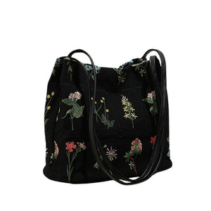 VILZSTUDIOS Floral embroidery carryall bag for stylish everyday use