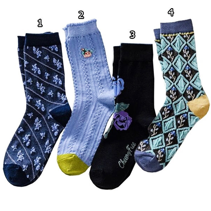 VILZSTUDIOS Floral embroidery cozy socks for stylish comfort