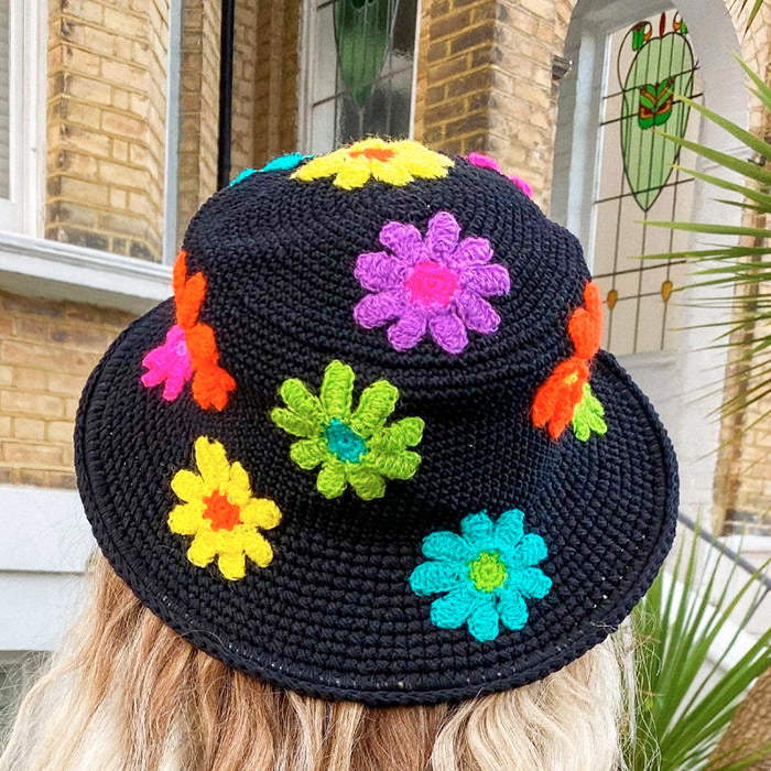 VILZSTUDIOS Floral knit bucket hat for streetwear fashion