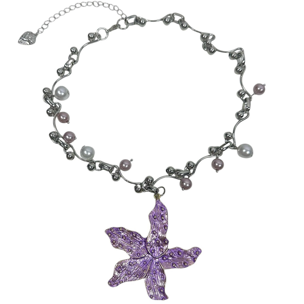 VILZSTUDIOS Floral oversized pendant choker with metallic links and pearl details