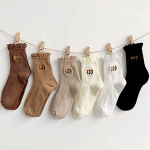 VILZSTUDIOS Stylish floral ruffle socks for fashion enthusiasts