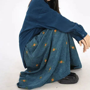 VILZSTUDIOS Floral embroidered corduroy skirt for stylish outfits