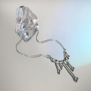 VILZSTUDIOS Fluid drop inspired pendant necklace