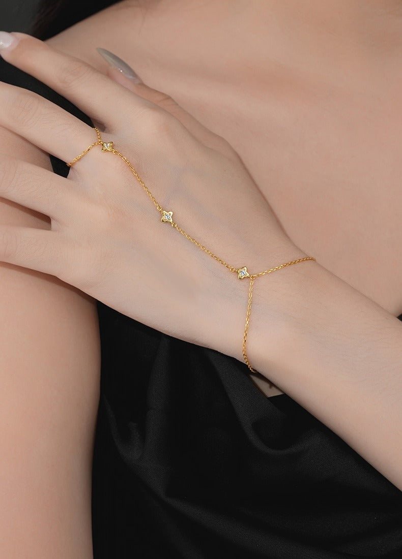 VILZSTUDIOS silver four-petal flower hand chain bracelet