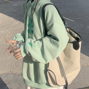 VILZSTUDIOS Stylish heart hoodie for modern streetwear fashion