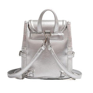 VILZSTUDIOS Stylish mini backpack with chain details and flap closure
