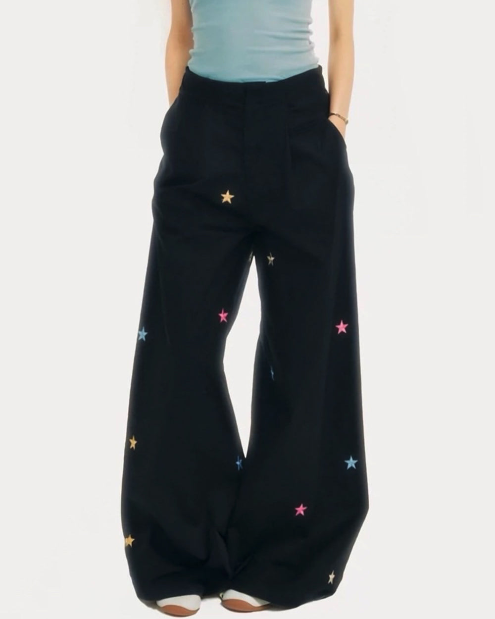 VILZSTUDIOS Loose fit pants with star embroidery design