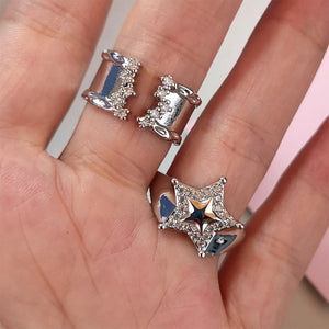 VILZSTUDIOS Stylish silver ring set with star design and rhinestones