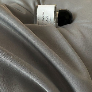 VILZSTUDIOS solid and two-tone pastel satin bedding set with a glossy finish