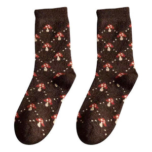VILZSTUDIOS Goblincore-inspired mushroom socks