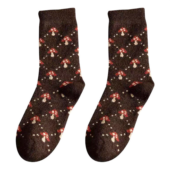VILZSTUDIOS Goblincore-inspired mushroom socks