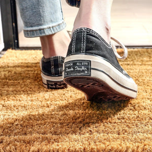 VILZSTUDIOS golden tan rectangular coir door mat with coarse bristled surface