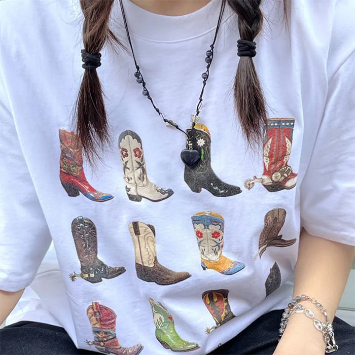 VILZSTUDIOS Trendy graphic tee featuring a cowboy boots design
