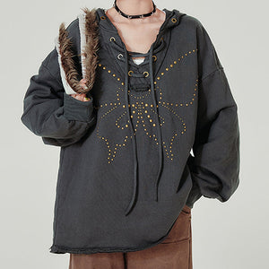 VILZSTUDIOS Stylish oversized hoodie with studded butterfly design