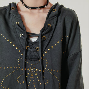 VILZSTUDIOS Stylish oversized hoodie with studded butterfly design