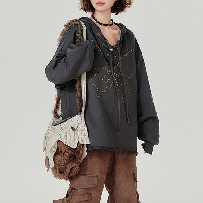 VILZSTUDIOS Stylish oversized hoodie with studded butterfly design