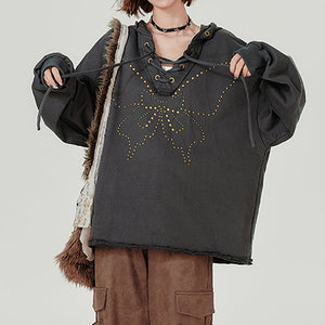 VILZSTUDIOS Stylish oversized hoodie with studded butterfly design