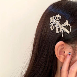 VILZSTUDIOS Stylish oversized hair clip for a chic look