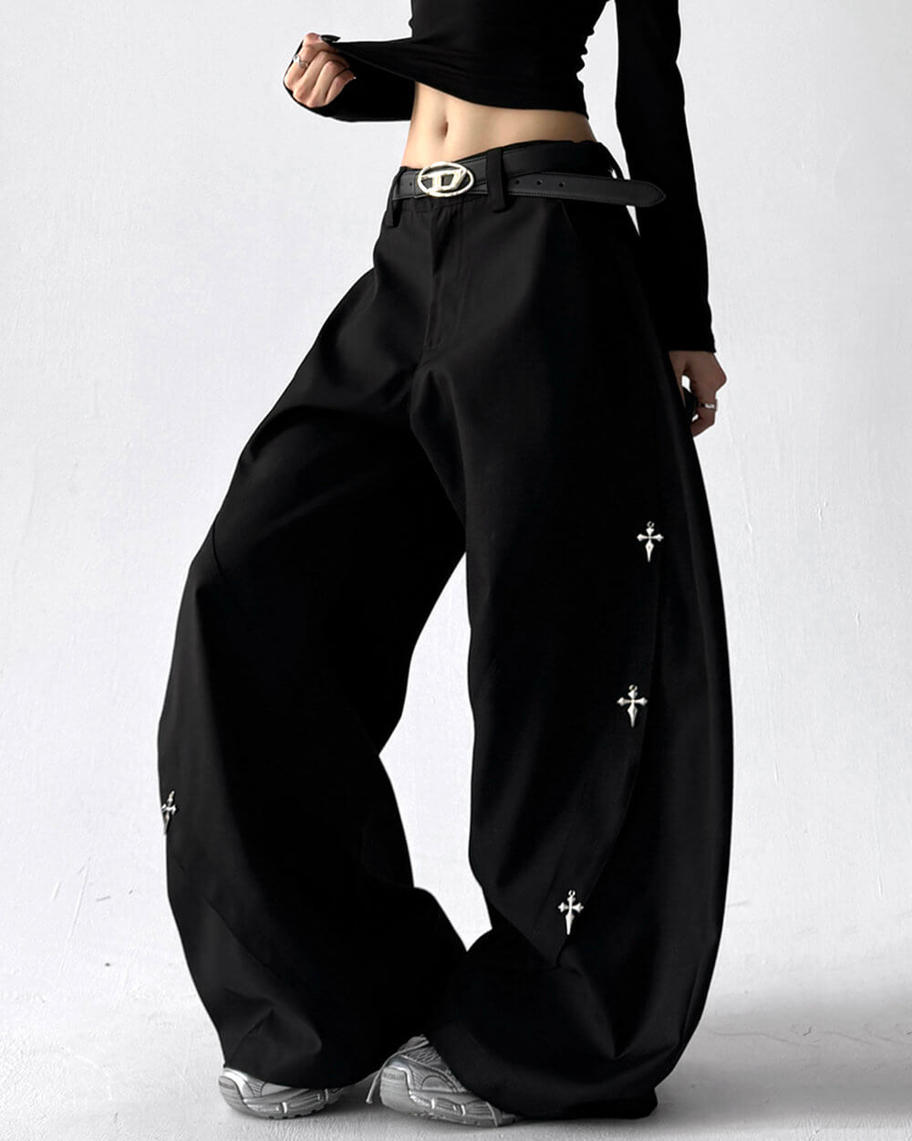 VILZSTUDIOS Grunge inspired trousers with cross pendant design