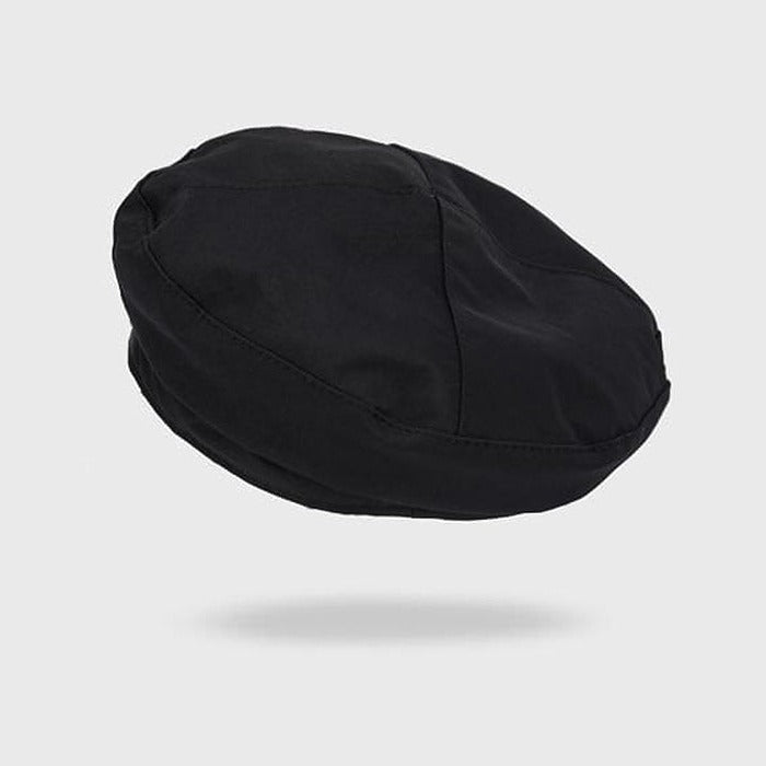 VILZSTUDIOS stylish beret featuring heart buckle design