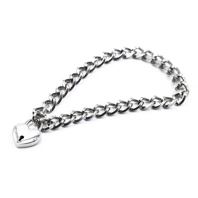 VILZSTUDIOS Stylish heart padlock chain necklace for modern fashion