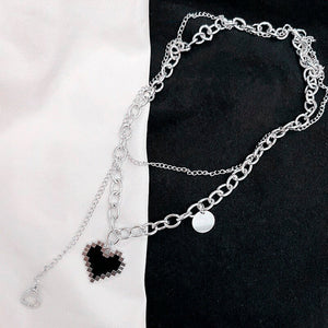 VILZSTUDIOS Stylish pixel heart pendant necklace
