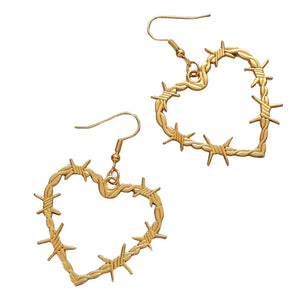 VILZSTUDIOS Unique barbed wire heart earrings for stylish outfits