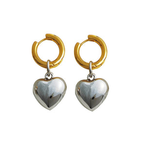VILZSTUDIOS Hoop earrings with heart pendant design