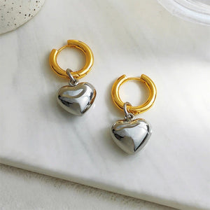 VILZSTUDIOS Hoop earrings with heart pendant design